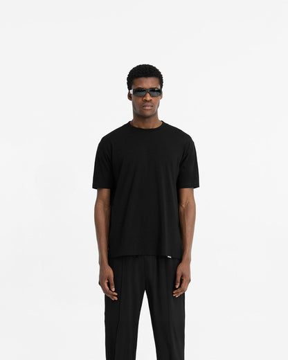 Initial T-Shirt - black