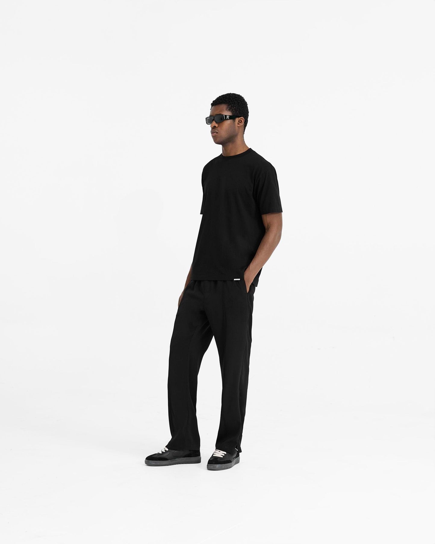 Initial T-Shirt - black